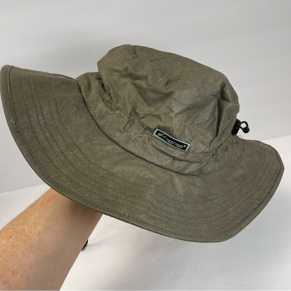 Froggtoggs green adjustable Bucket Hat rain gear hiking camping fishing